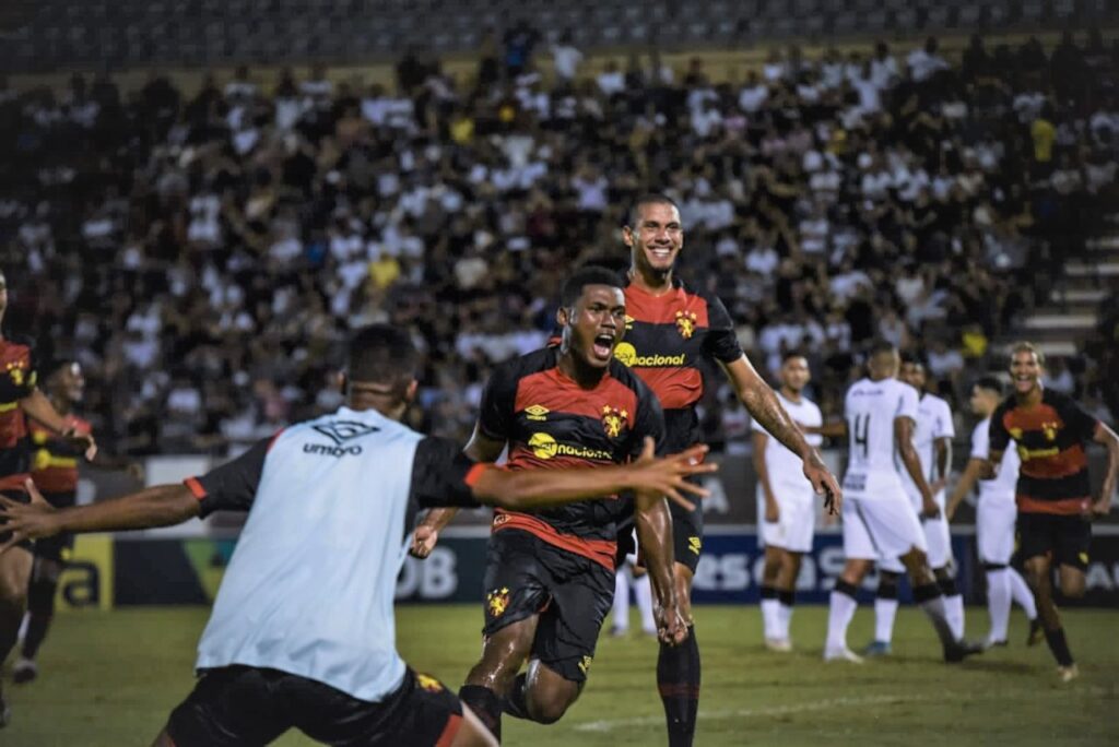 Corinthians perde do Sport e está eliminado da Copinha.