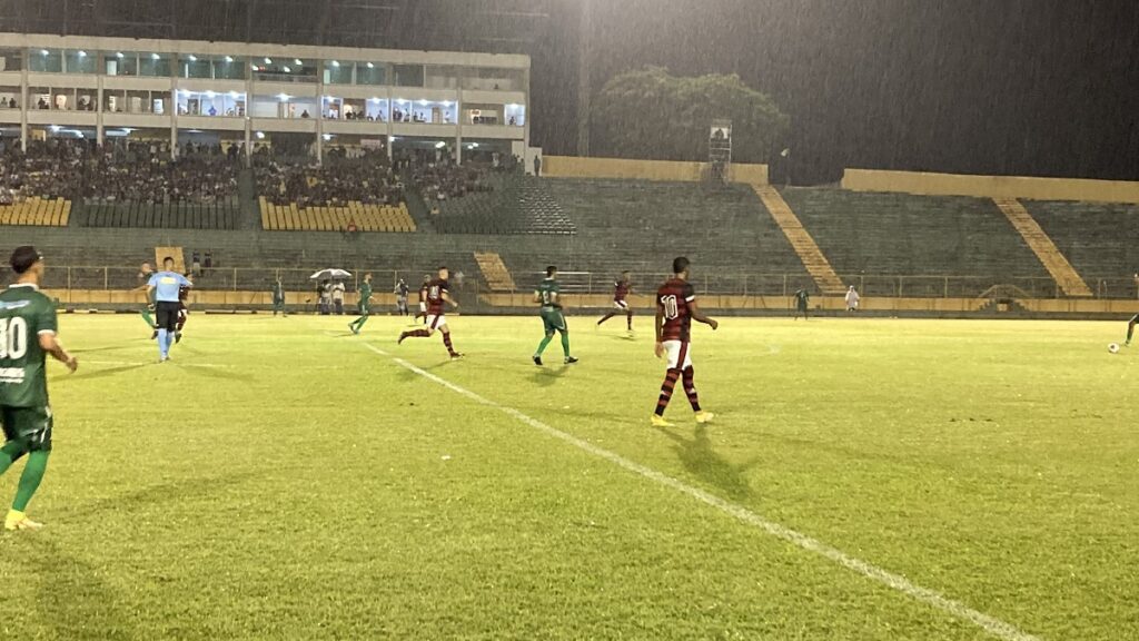 Flamengo empata com o Floresta na estreia da Copinha