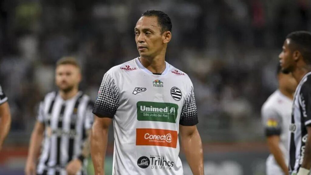 Ricardo Oliveira é anunciado com 13° clube na carreira Foto: Divulgação