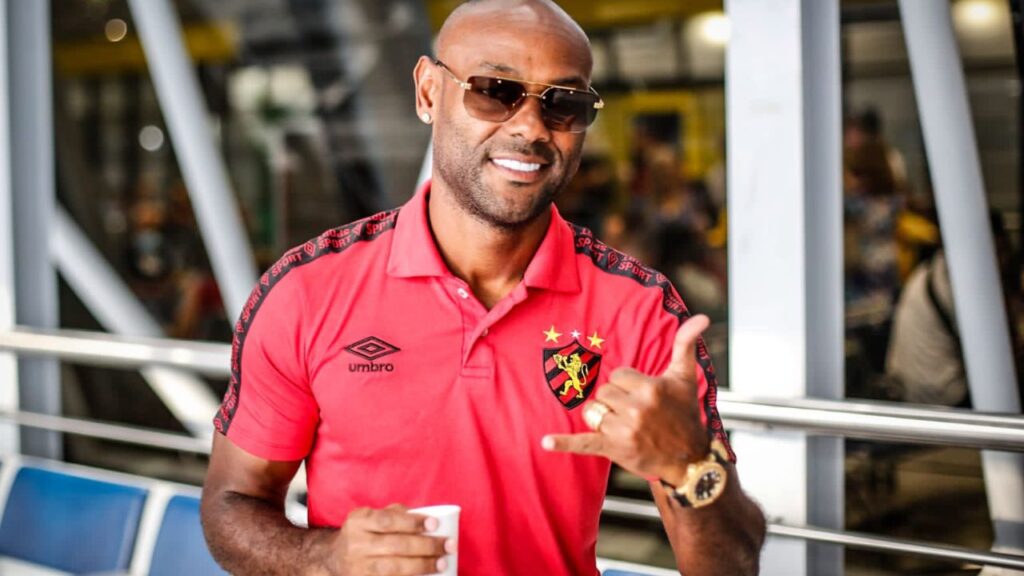 Atacante Vágner Love, do Sport