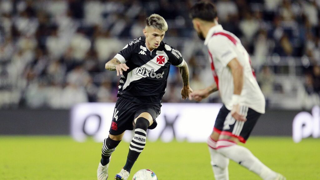 Vasco perde para o River por 3x0