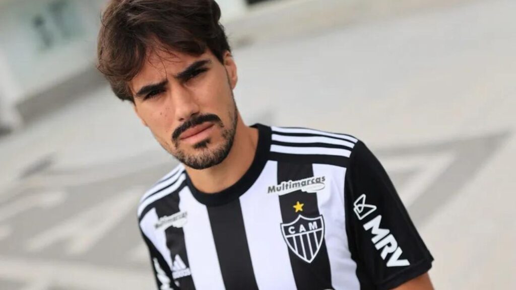 Atlético-MG contrata meia Igor Gomes