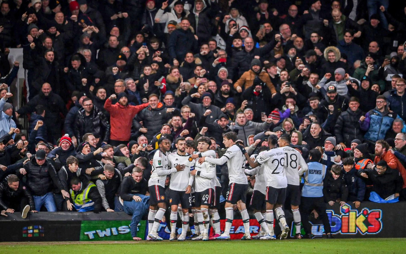 Copa da Liga: United vence fora de casa.