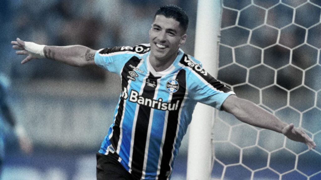 Luisito Suárez estreia com hat-trick pelo Grêmio