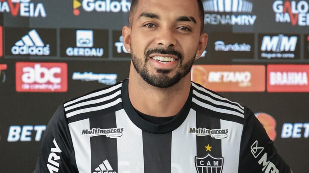 Vasco busca lateral Paulo Henrique, lateral direito do Atlético-MG