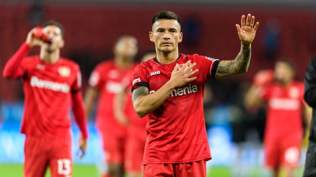 Volante Charles Aránguiz, ex-Bayer Leverkusen, novo reforço do Internacional