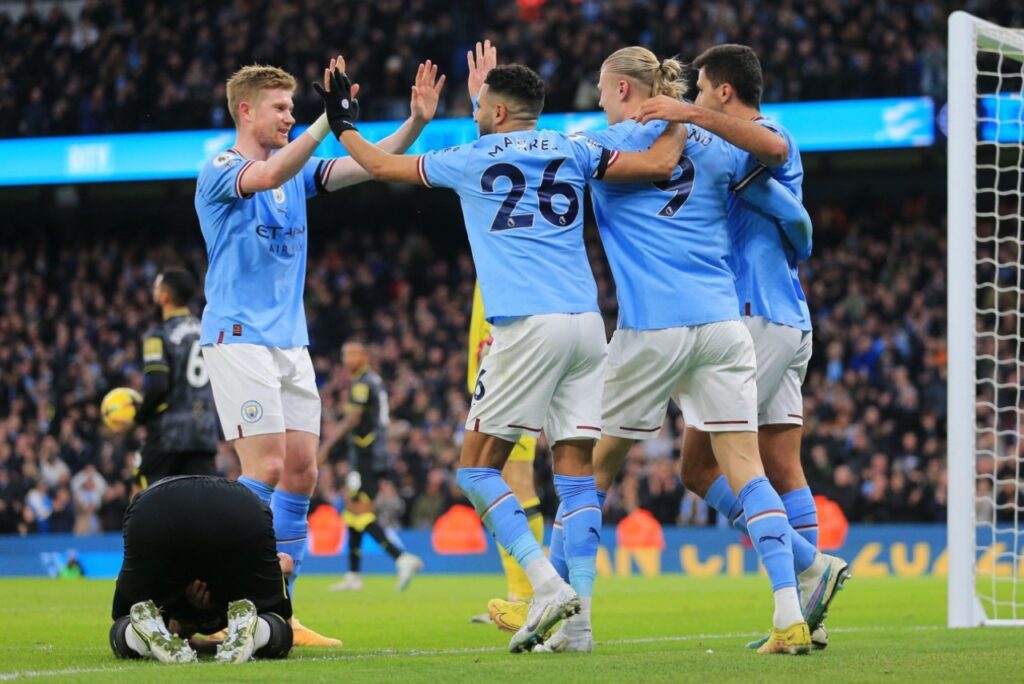 United e City vencem e acirram disputa pela vice-liderança da Premier League