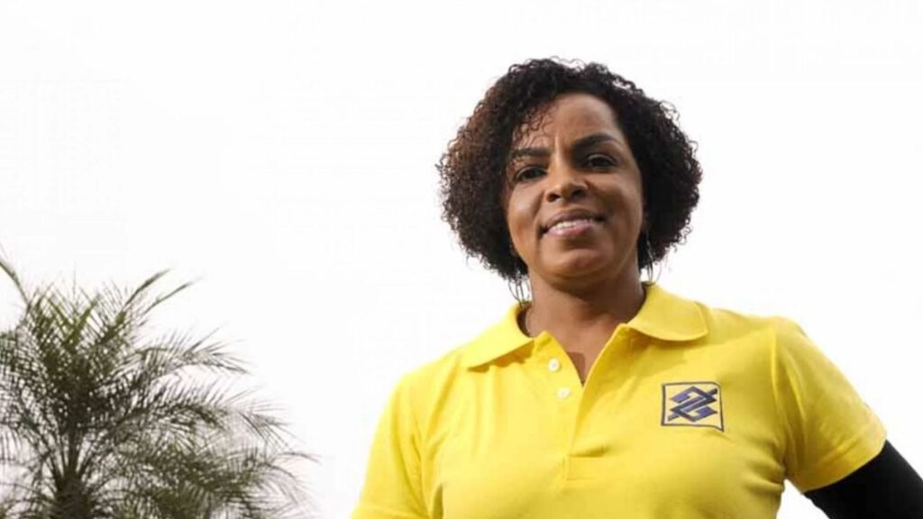 Treinadora Fofão, da Seleção Sub-17 Feminina de Vôlei