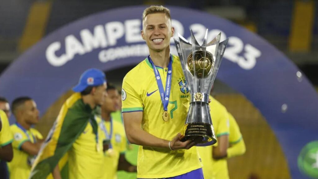 Volante do Grêmio recebe sondagens Foto: Divulgação