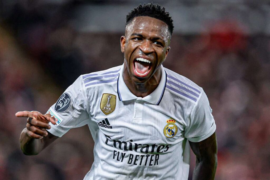 Protagonista, Vinícius Júnior ganha elogios de Ancelotti no Real Madrid: "Focado"