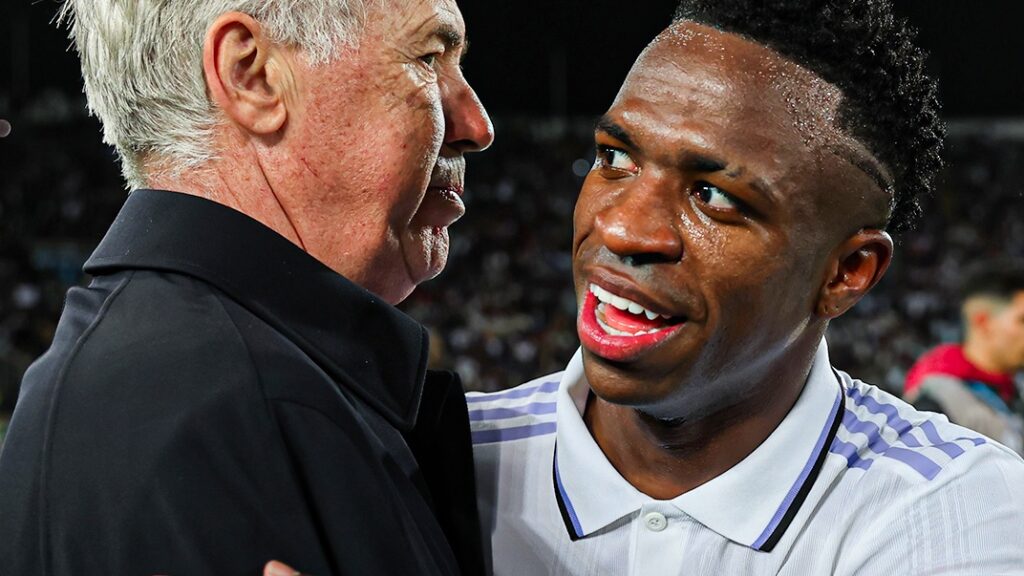 Treinador Carlo Ancelotti e atacante Vinícius Júnior, do Real Madrid