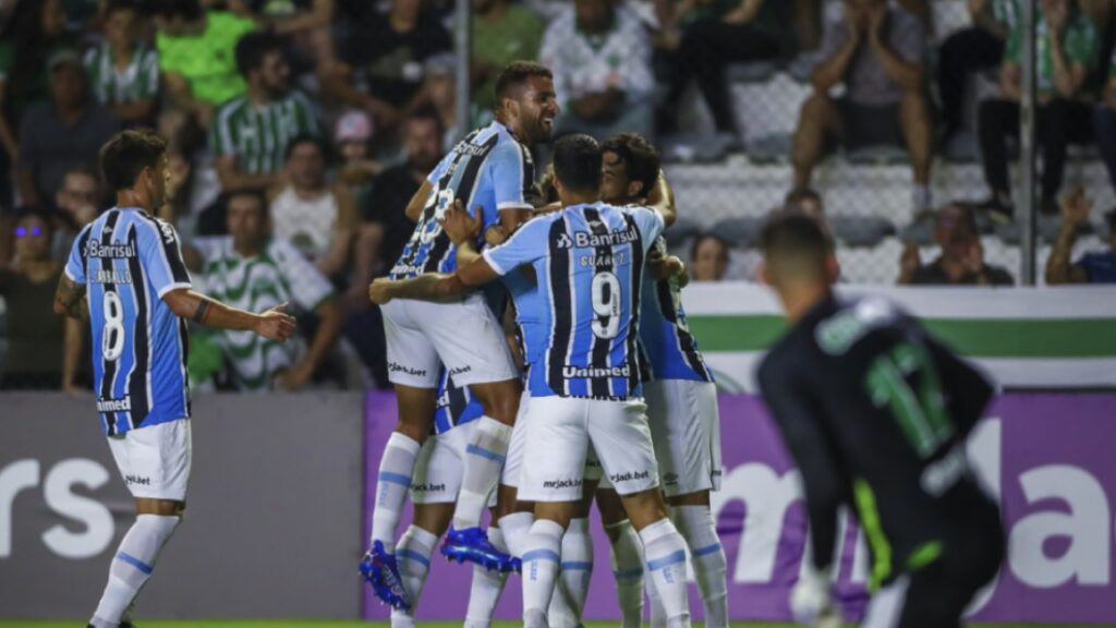 Grêmio segue 100% no Gauchão: Líder, Tricolor bate Juventude fora de casa