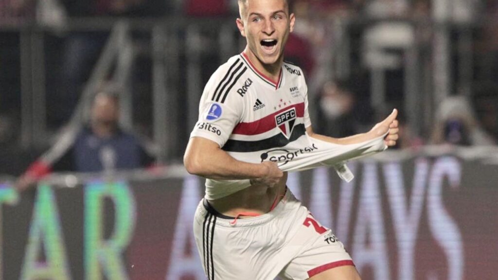 Itália pode convocar Galoppo: Meia Giuliano Galoppo comemora gol pelo São Paulo