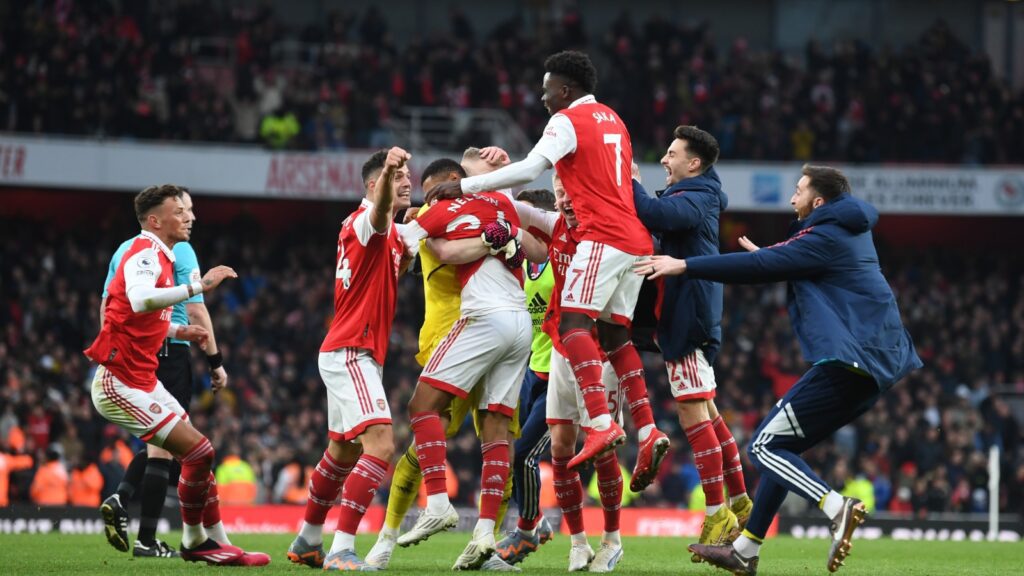 Arsenal e Manchester City vencem em jogos disputados neste sábado