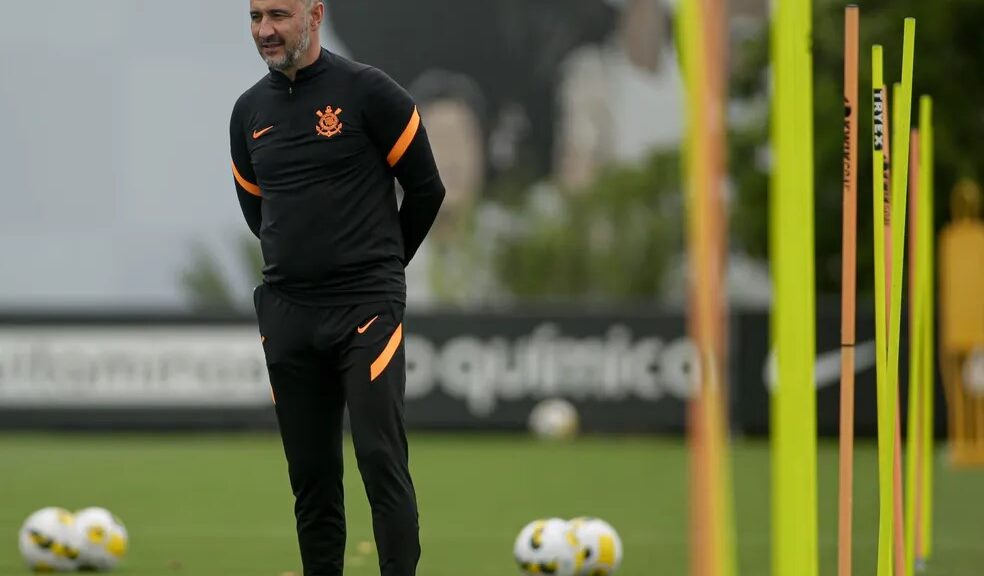 Vítor Pereira foi treinador do Corinthians antes de assinar com o Flamengo. Foto: Rodrigo Coca/Ag. Corinthians