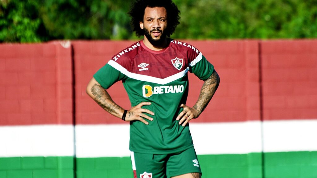 Marcelo treina: jogador faz primeira atividade em grupo. Foto: Mailson Santana / Fluminense FC
