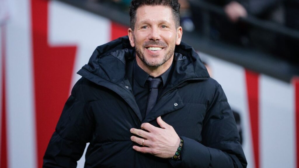 Simeone fica no Atlético: Diego Simeone, treinador do Atlético de Madrid