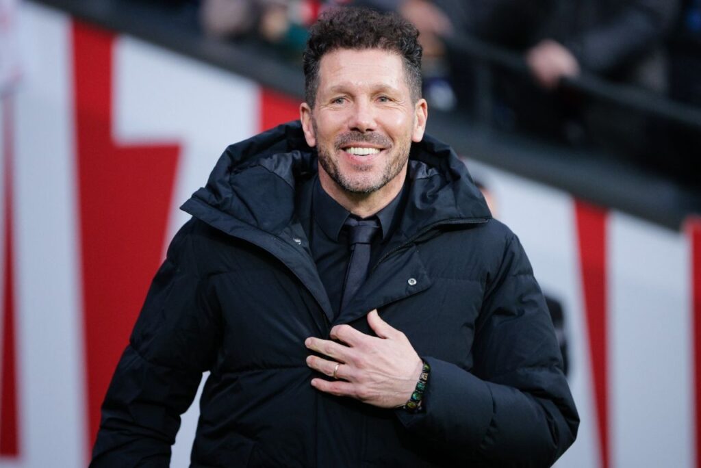 Simeone fica no Atlético: Diego Simeone, treinador do Atlético de Madrid