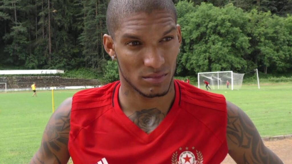 Jogador é preso no Recife: Fernando Karanga, no CT do CSKA Sofia