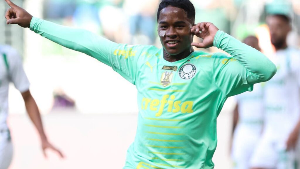 Palmeiras vence o Cuiabá: Atacante Endrick comemora seu gol pelo Palmeiras contra o Cuiabá no Brasileirão