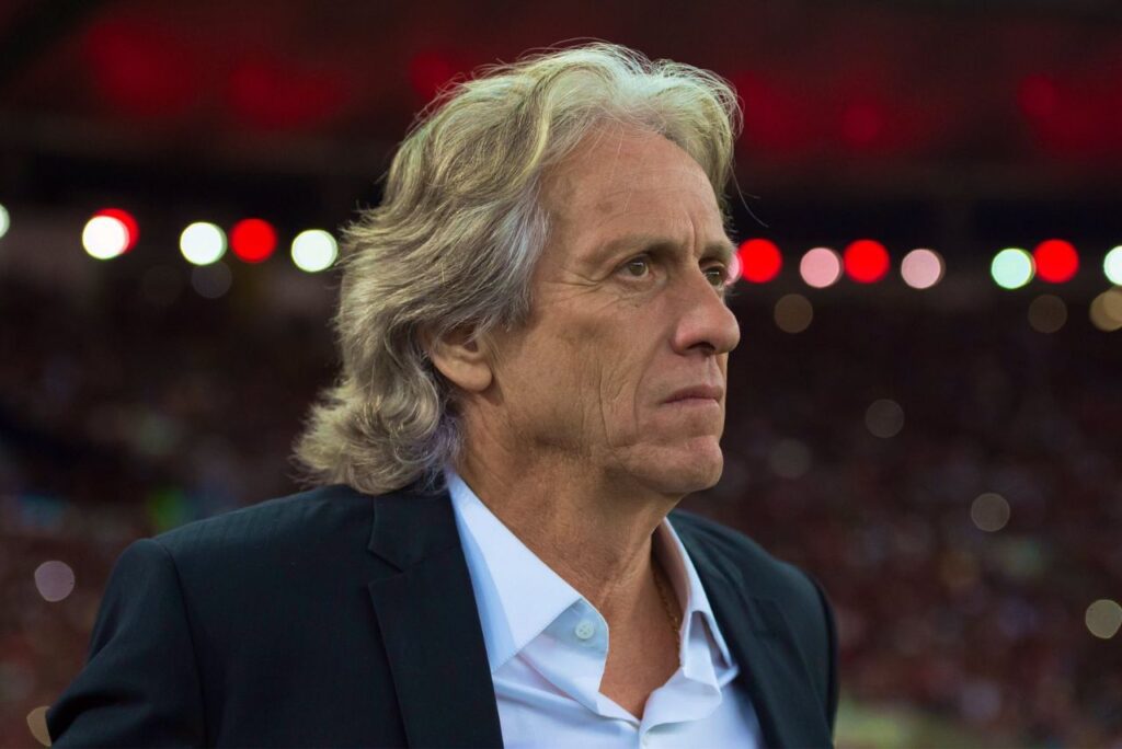 Treinador Jorge Jesus no Maracanã em jogo do Flamengo