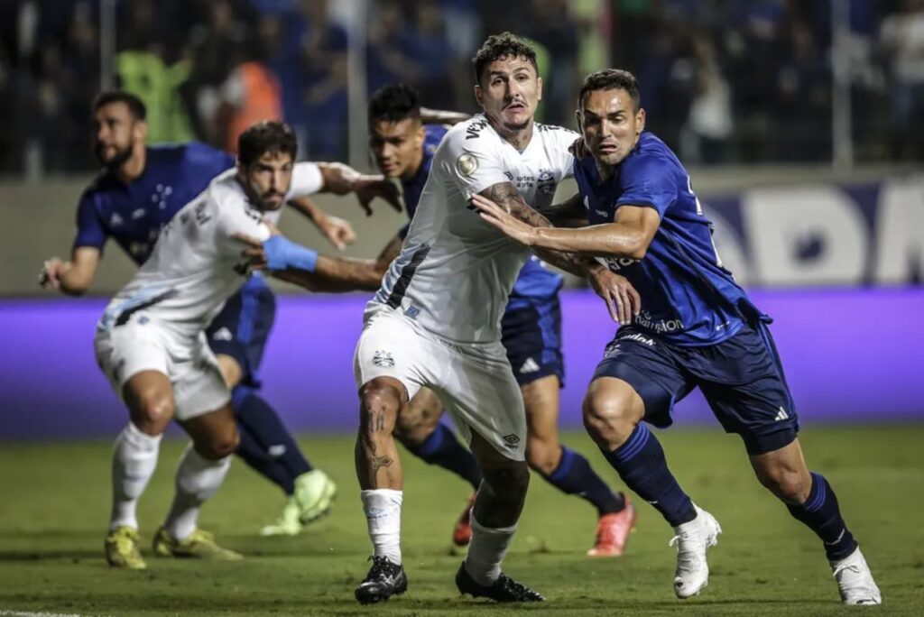 Lance do jogo Cruzeiro x Santos no Brasileirão 2023