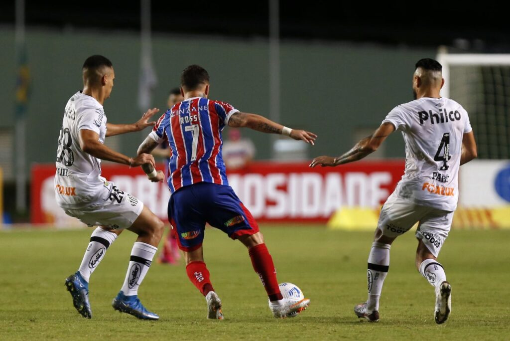 Santos x Bahia: Lance de jogo Bahia x Santos no Brasileirão 2021