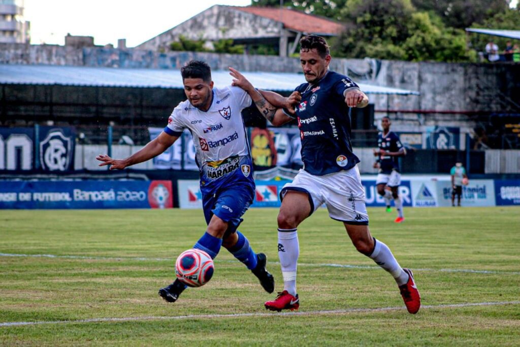 Lance do jogo Águia x Remo no Paraense 2020