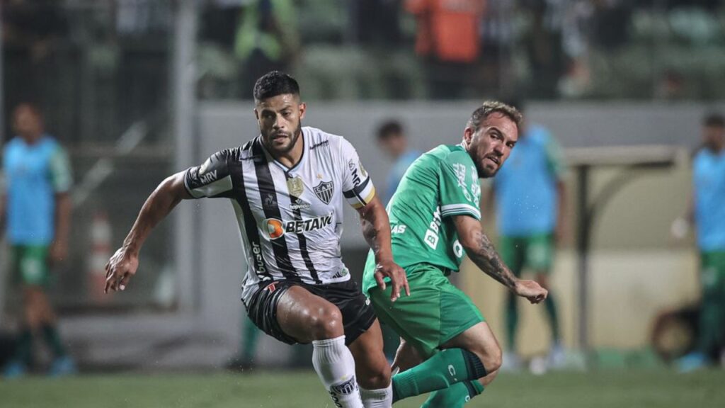 Lance do jogo Atlético-MG x Coritiba no Brasileirão 2022