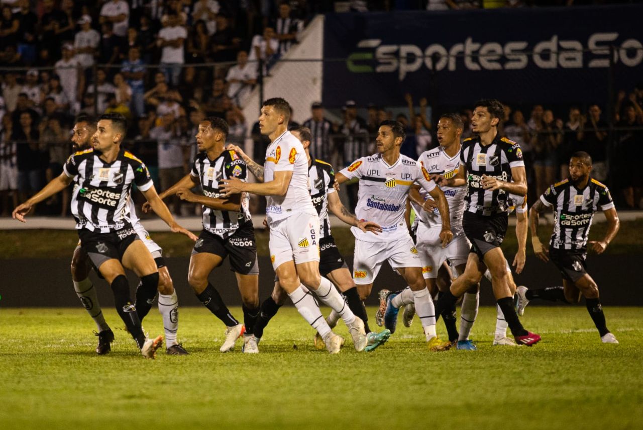 Ponte Preta x ABC: Veja histórico, transmissão e escalações