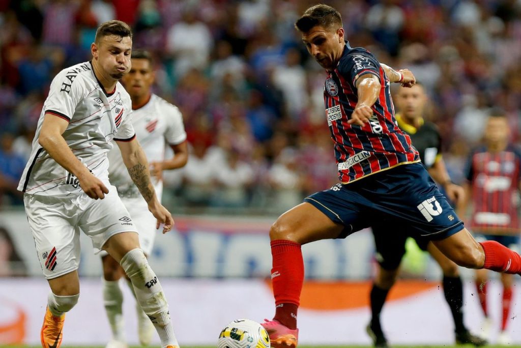 Lance do jogo Bahia x Athletico na Copa do Brasil 2022