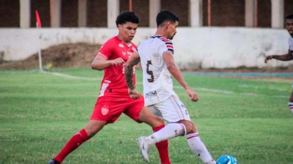 Lance do jogo Potiguar x Santa Cruz na Série D 2023
