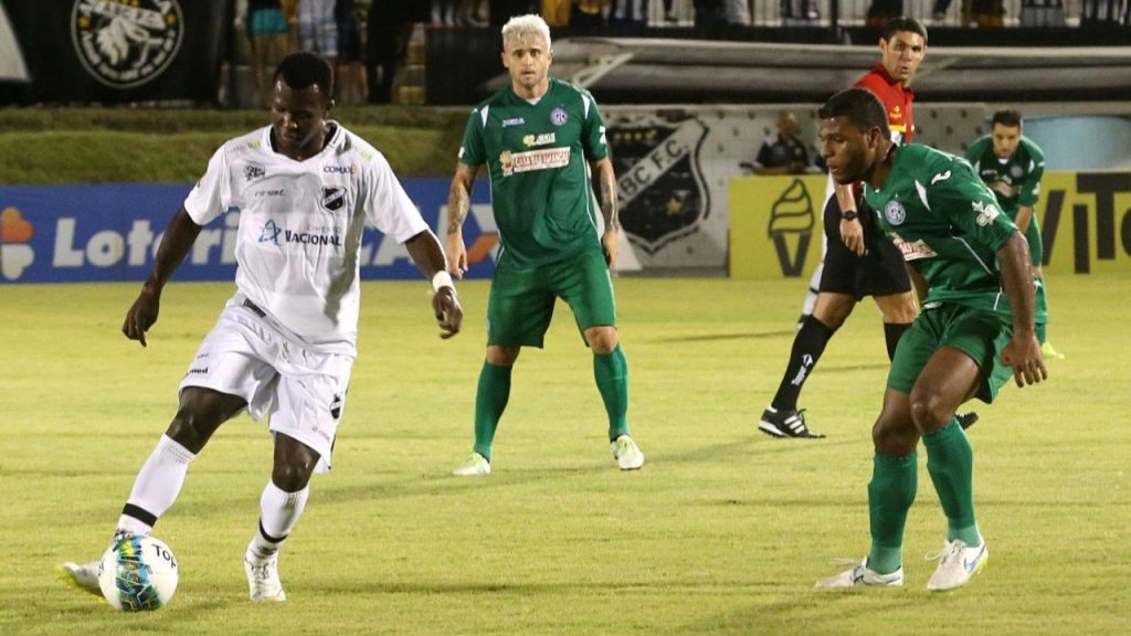Lance do jogo ABC x Guarani na Série C 2018