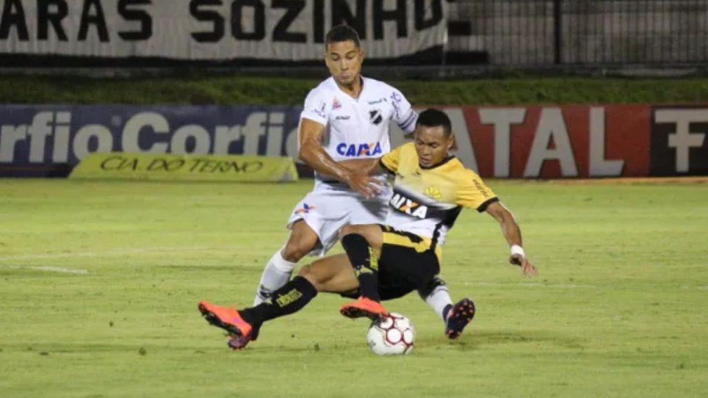 Lance do jogo ABC x Criciúma na Série B 2017