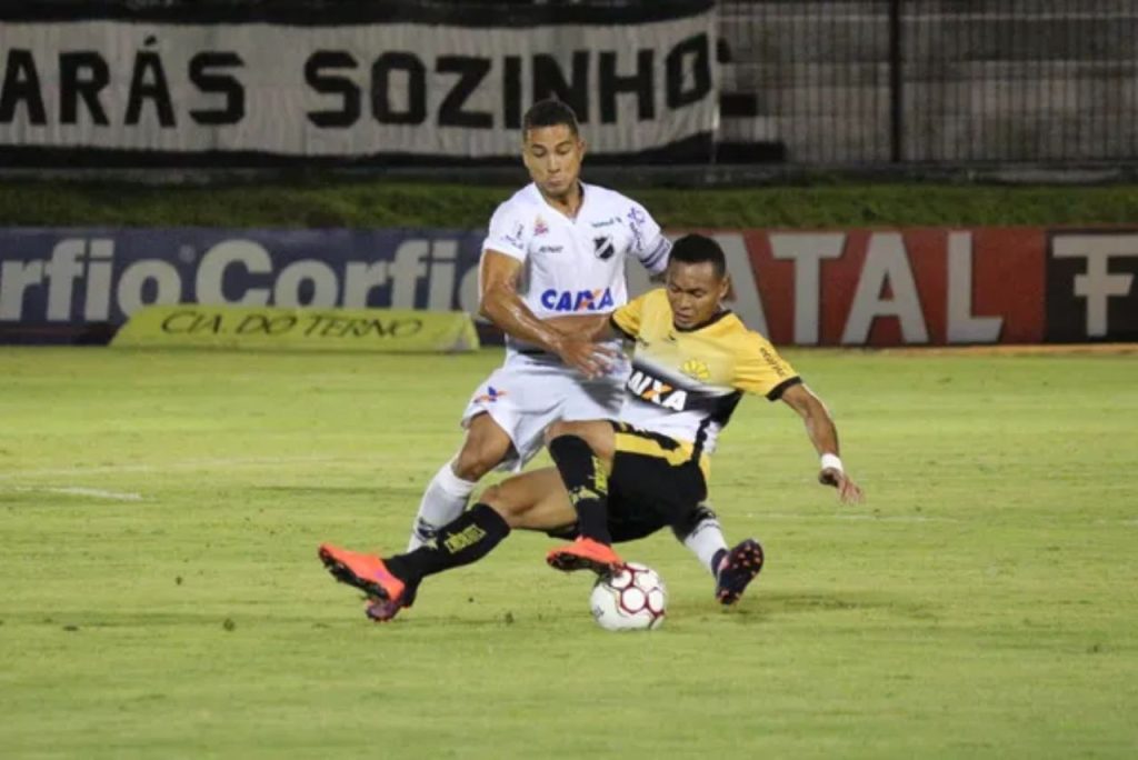 Lance do jogo ABC x Criciúma na Série B 2017