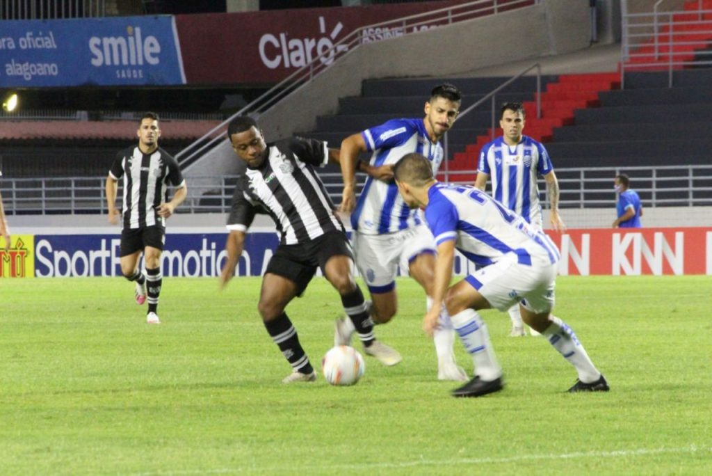 Figueirense x CSA: Lance do jogo CSA x Figueirense na Série B 2020