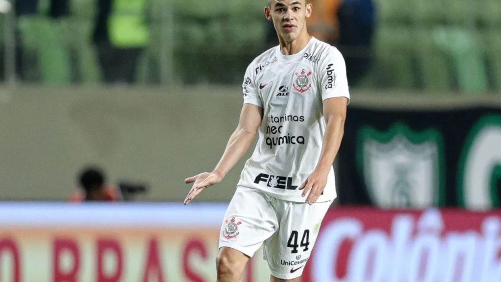 Volante Gustavo Moscardo, em jogo do Corinthians contra o América-MG