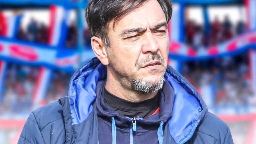 Treinador Álvaro Recoba, do Nacional de Montevidéu