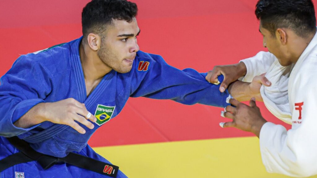 Judoca Gabriel Falcão em luta do Pan-Americano Santiago 2023