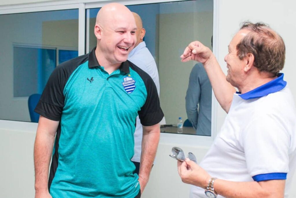 Treinador Rogério Corrêa e presidente do CSA, Rafael Tenório