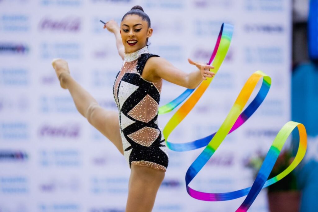 Bárbara Domingos em prova da Copa do Mundo de Ginástica Rítmica 2023