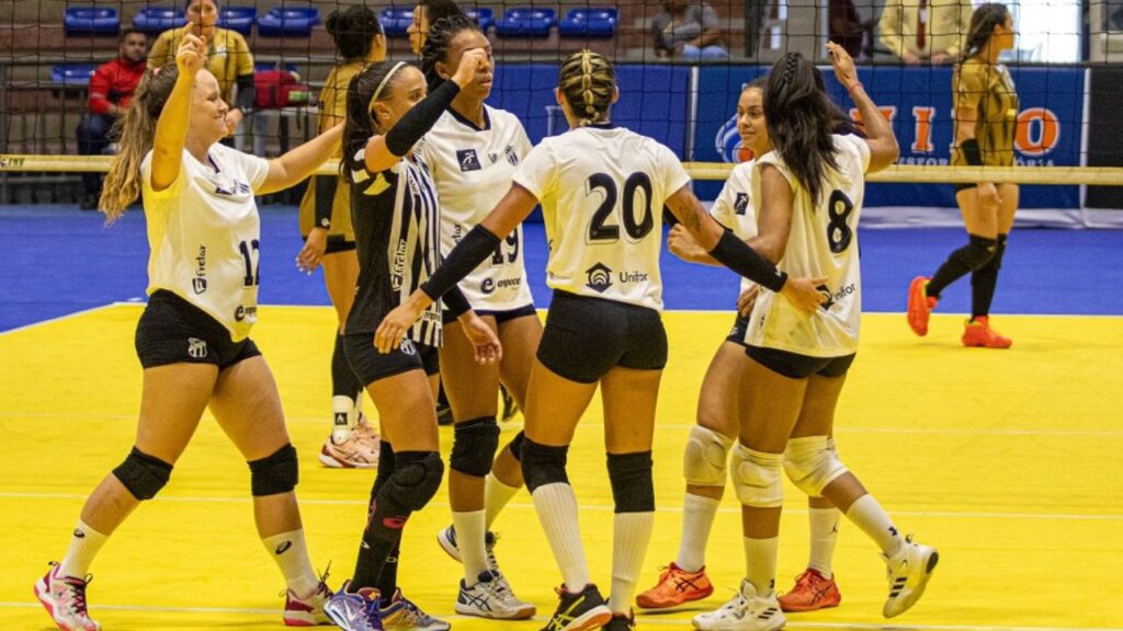 Lance do jogo Ceará x Central na Superliga C Feminina de Vôlei