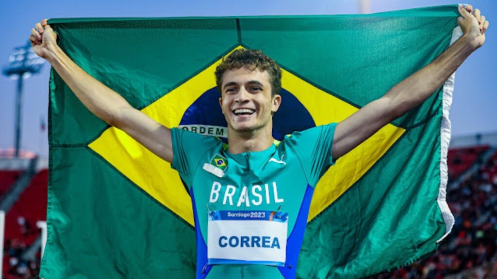 Renan Gallina com bandeira do Brasil no Pan-Americano Santiago 2023