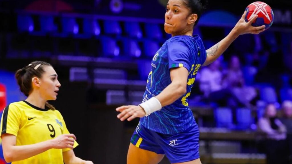 Lance do jogo Brasil x Cazaquistão no Mundial de Handebol 2023