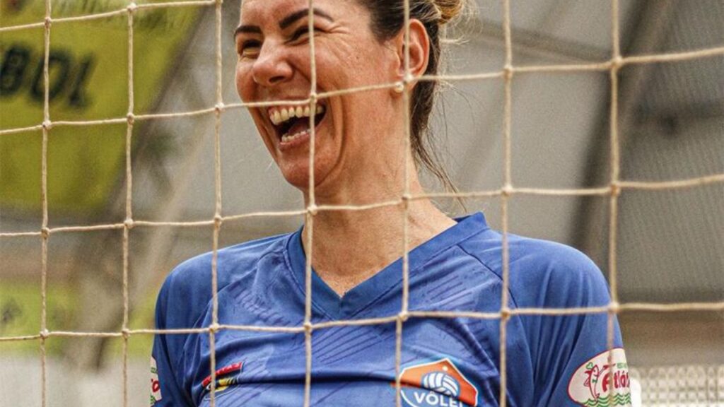 Fabíola, levantadora ex-Seleção Brasileira, defenderá o Recife Vôlei em 2024