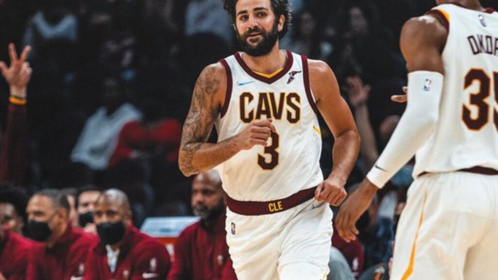 Ricky Rubio anuncia aposentadoria da NBA.
